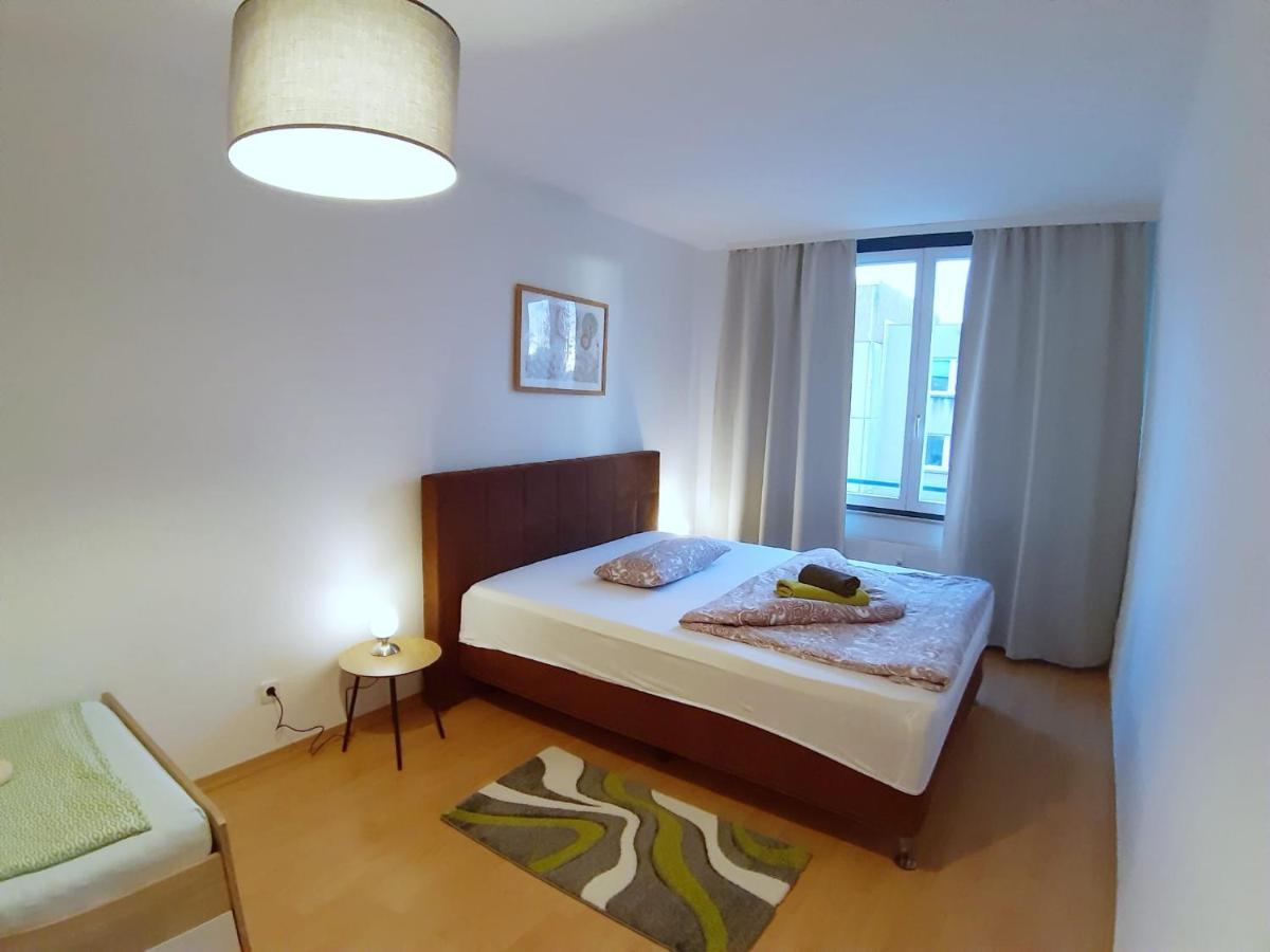 Lea-Apartment, 2 Raum, Balkon Tg Zentral Am Park Leipzig Luaran gambar